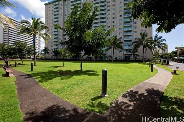 Building Photo - 3900 Ala Makahala Pl