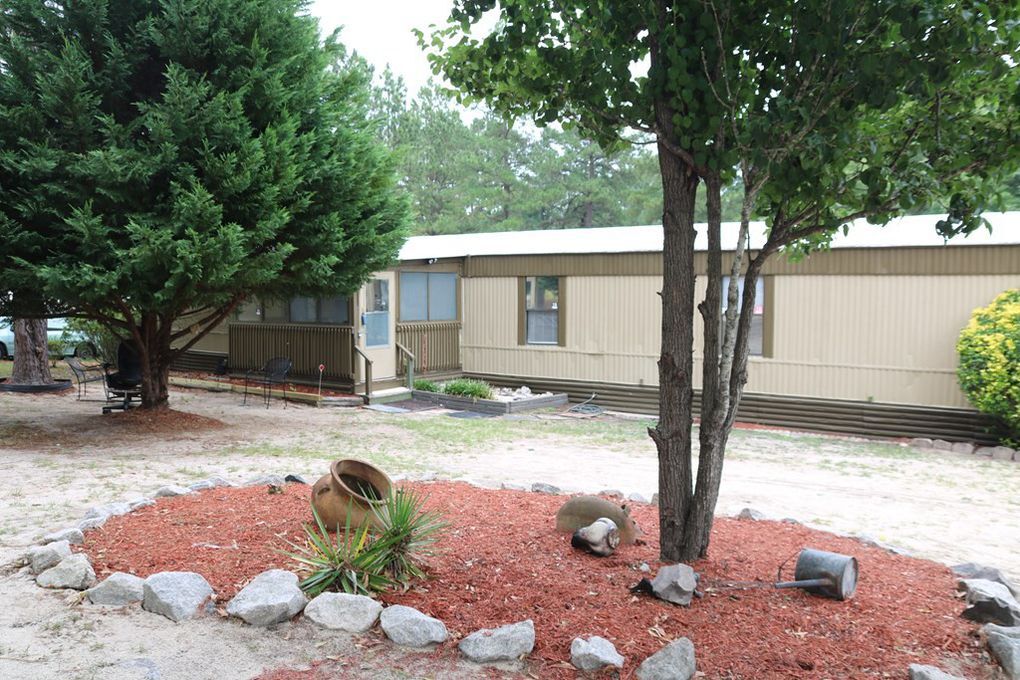 Building Photo - 737 Bennock Mill Rd