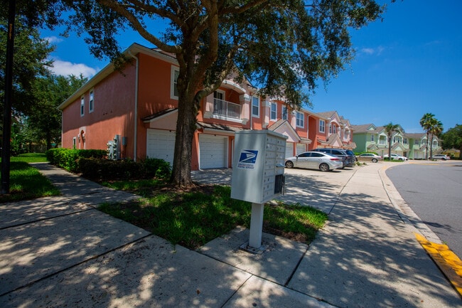 Foto del edificio - 13785 Herons Landing Way
