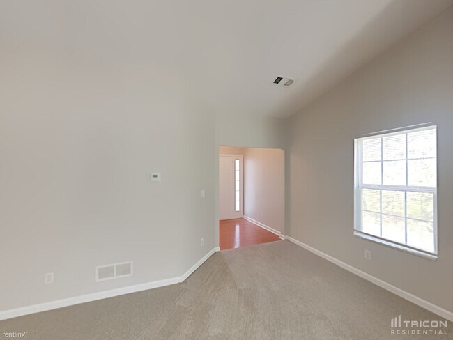 Foto del edificio - 48 Manors Mill Ct