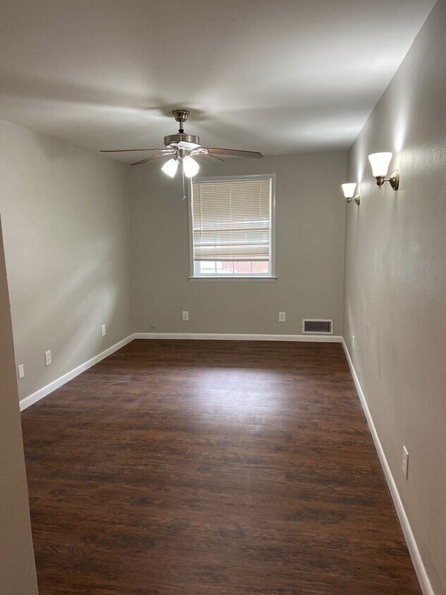 Foto del edificio - 3450 Sockwell Blvd