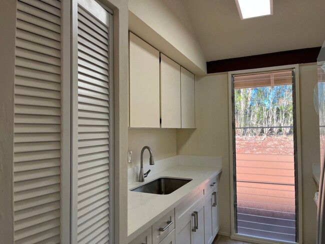 Foto del edificio - Renovated single level home in Mililani 3/...