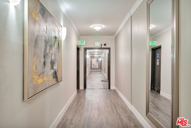 Foto del edificio - 1727 S Bentley Ave