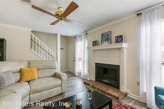 Building Photo - 2 br, 2.5 bath House - 944 Ridgepoint Ct. ...