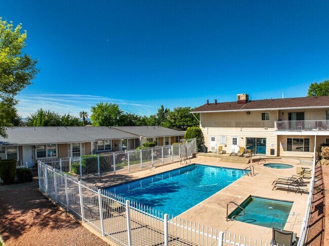 Foto del edificio - Springtree Condo