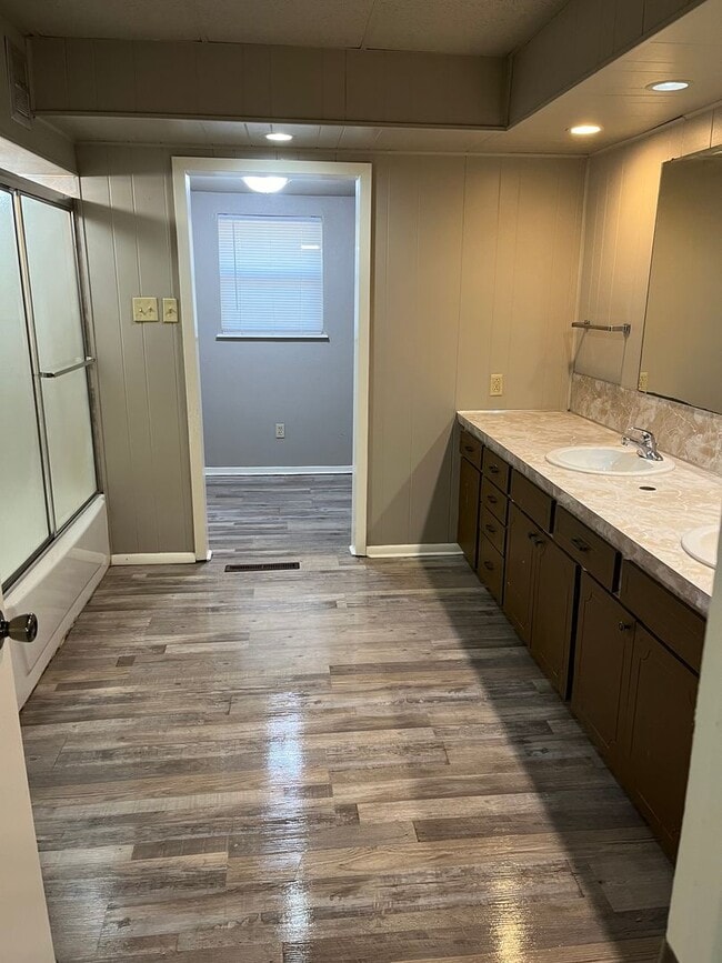 Foto del edificio - Two Bed/One Bath Home