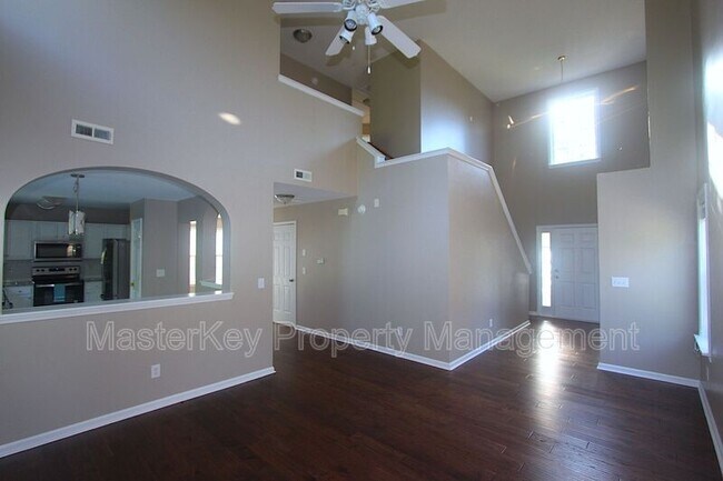 Building Photo - 132 Fairford Dr