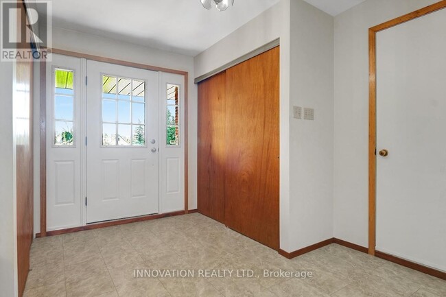 Photo du bâtiment - 1565 Lindsay Rd