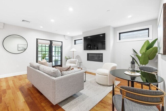 Foto del edificio - 113-115 Falcon St