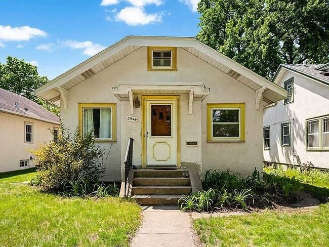 Building Photo - 3944 S 28th Ave