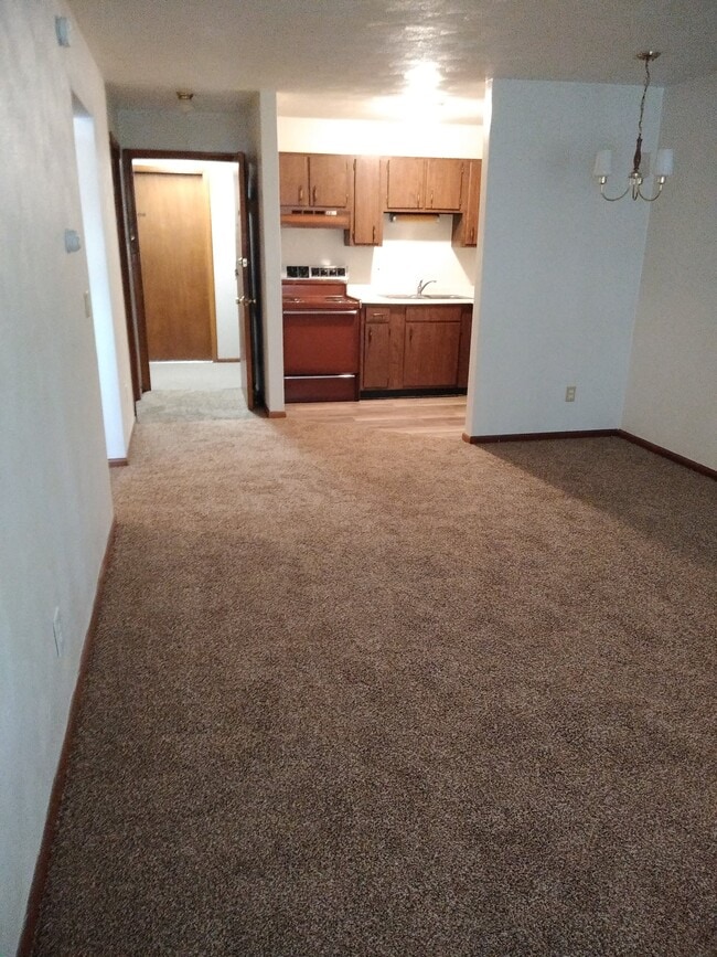 Living Room - 124 Chestnut St