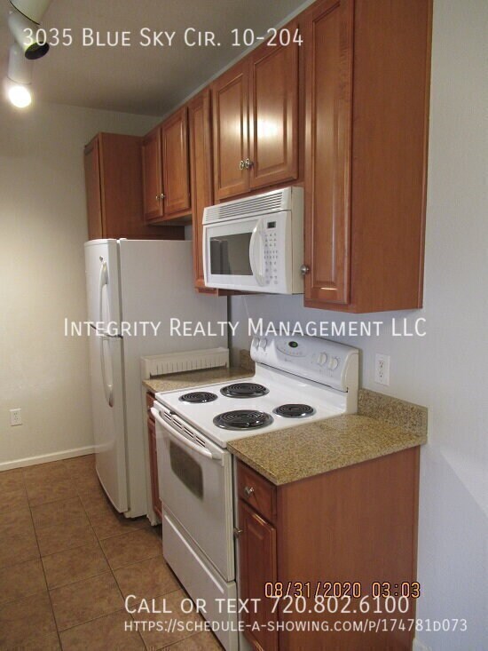 Building Photo - 3035 Blue Sky Cir