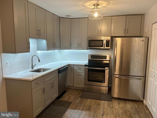 Foto del edificio - 1805 Westwind Way