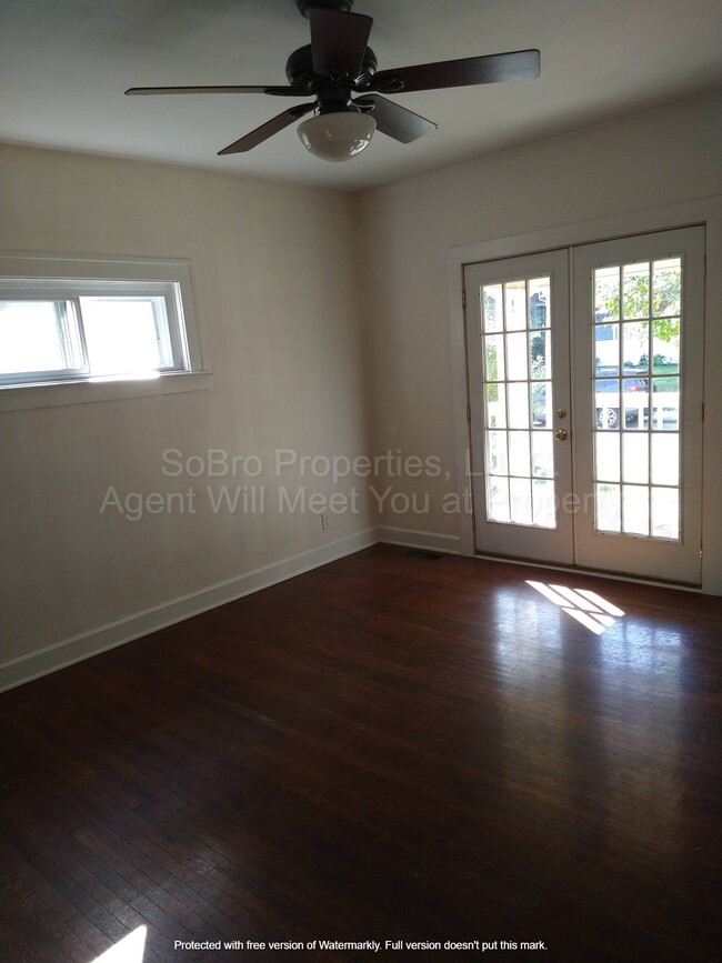 Building Photo - 4033 Ruckle Street