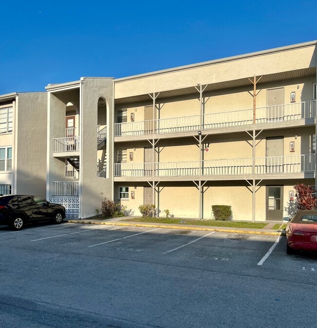 Building Photo - 2625 FL-590