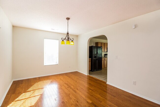 Foto del edificio - 912 Mailwood Dr