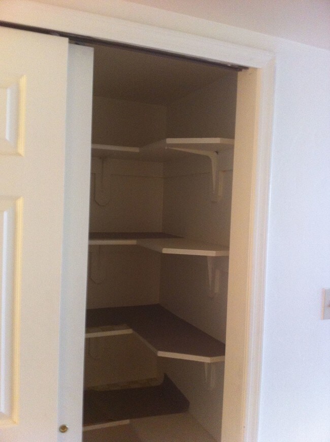 Building Photo - 1178 Menta Ct