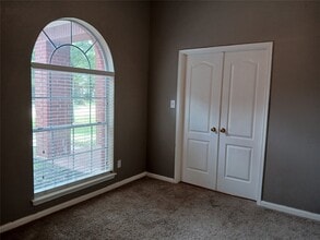Building Photo - 21531 Cedar Cove Dr