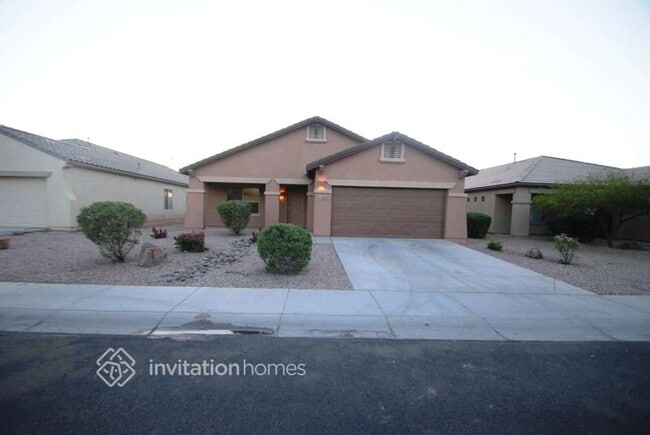 Building Photo - 613 S 115th Dr