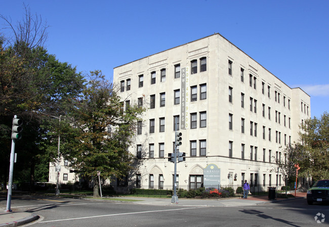 Building Photo - The Embassy Condominium