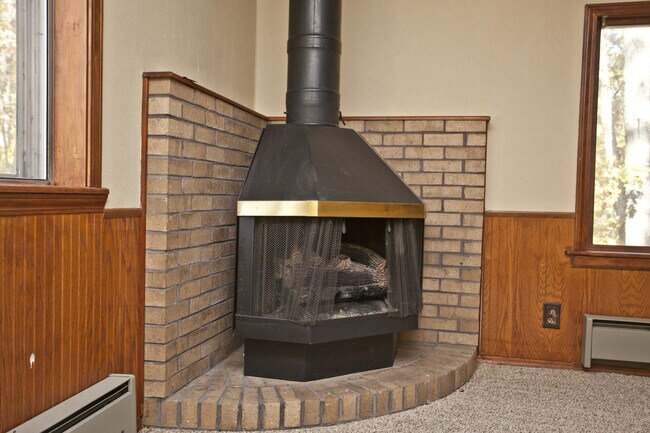 Foto del edificio - ***33 Sheneman Drive***