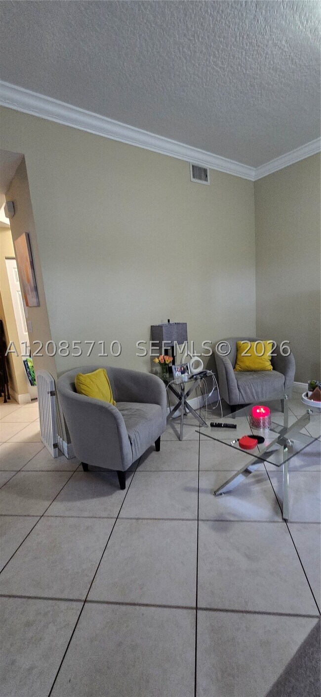 Foto del edificio - 2283 Mariner Ct
