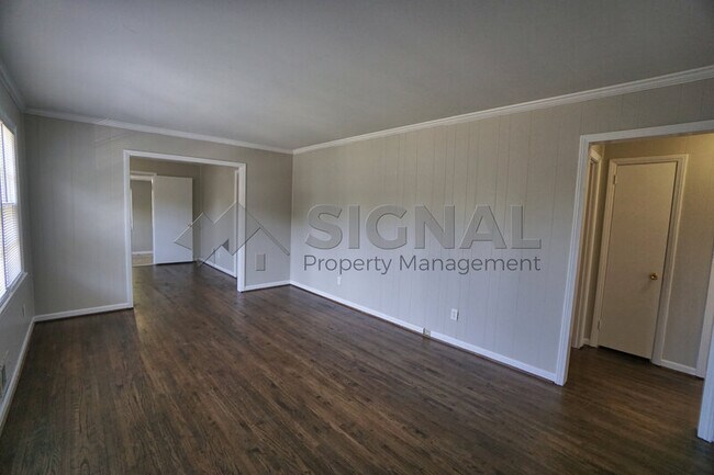 Building Photo - 2529 6th St NE