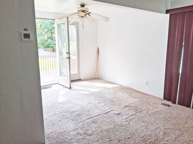 Foto del edificio - 3 BED 2 BATH BEAUTIFUL SINGLE FAMILY HOME