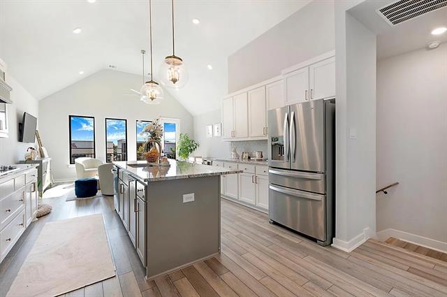 Building Photo - 2214 Rook Dr