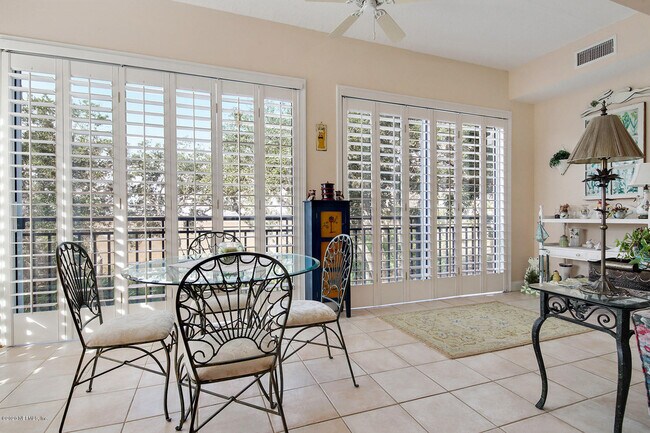 Foto del edificio - 1804 Windjammer Ln