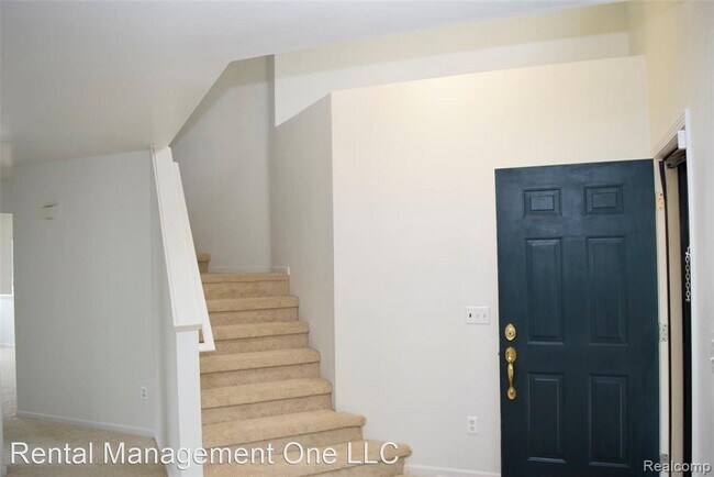 Building Photo - 3 br, 2.5 bath House - 8582 Barrington Dr
