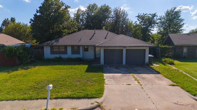 Foto del edificio - Beautiful home in North Edmond