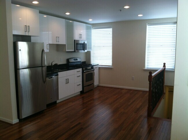 Foto del edificio - 227 E Lancaster Ave