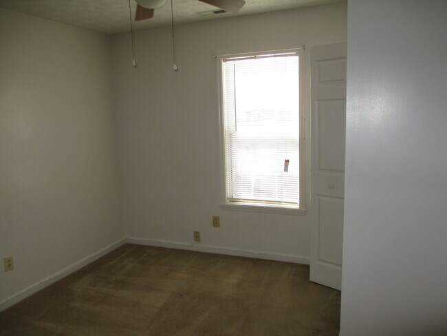 Building Photo - 49 F Mare Court