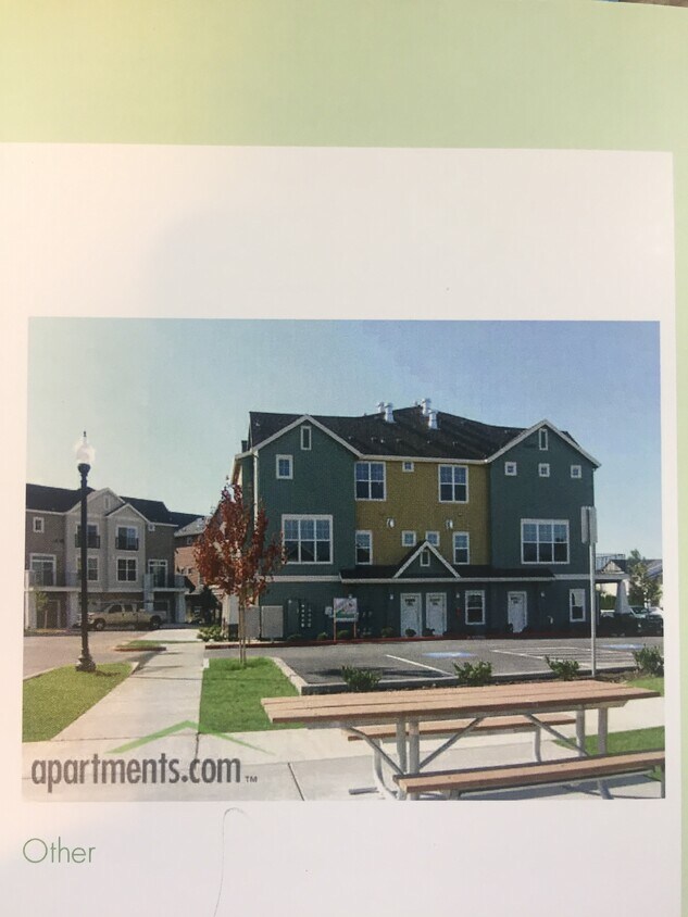 Primary Photo - 2513 W Powell Blvd