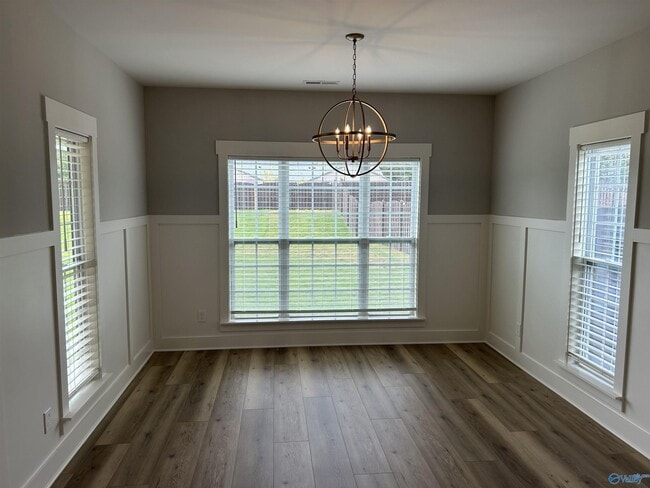 Building Photo - 6619 Camilla Dr