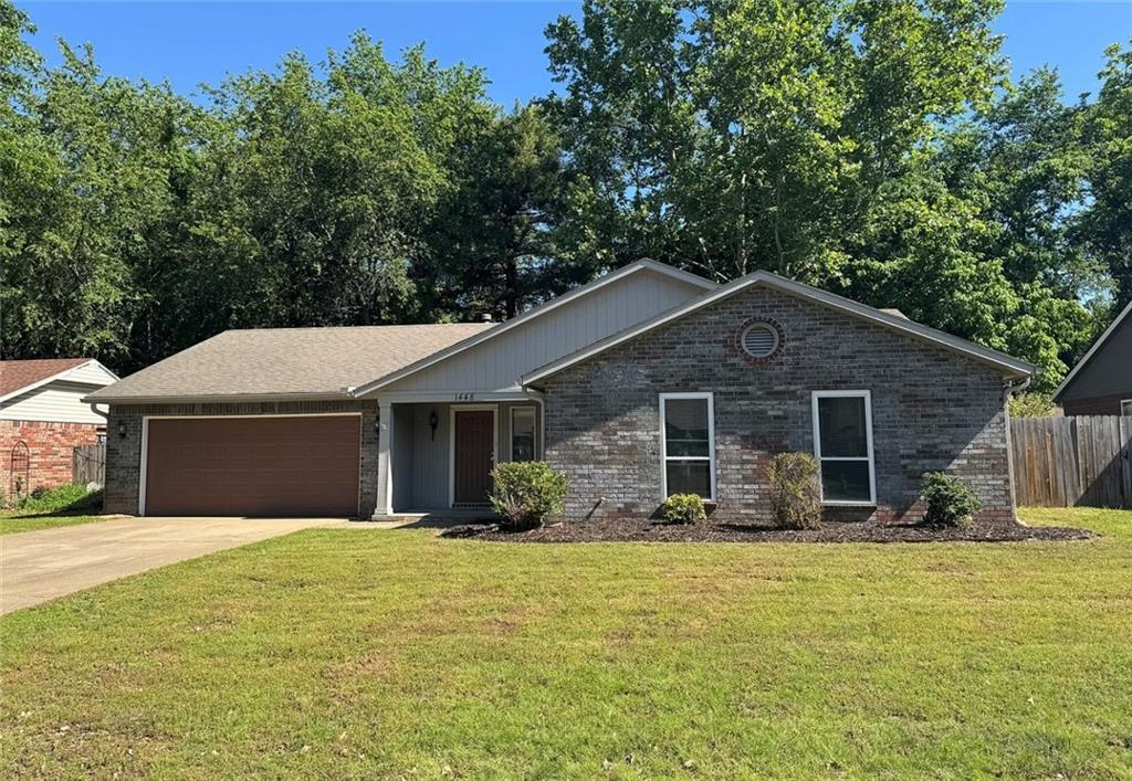 Foto principal - 1448 E Briarcliff St