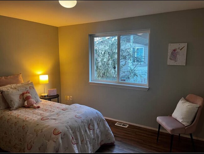 Foto del edificio - 15464 Chestnut Dr SE