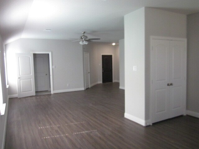 Foto del edificio - 1420 Warringwood Dr