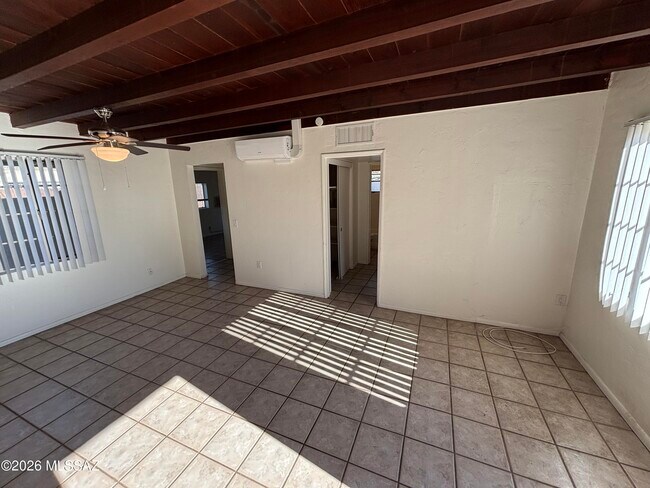 Foto del edificio - 3009 E La Madera Dr