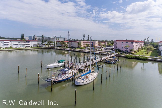 Foto del edificio - 6075 Shore Blvd S