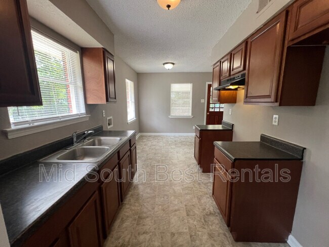 Foto del edificio - 1908 Kingsley Ave