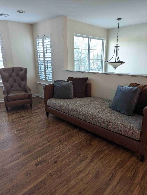 136 Forest Dr, Piscataway, NJ 08854 Condo for Rent in Piscataway, NJ