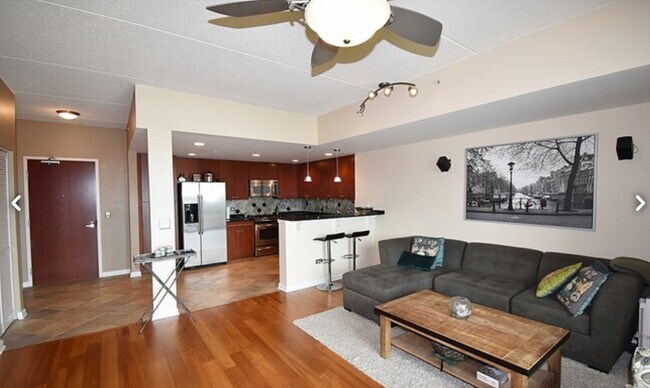 Foto del edificio - 6420 Double Eagle Dr