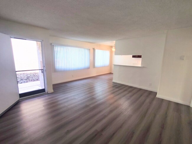 Foto del edificio - 4281 Green Ave