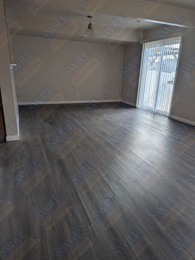 Foto del edificio - 3 Bedroom 2.5 Bath Townhouse