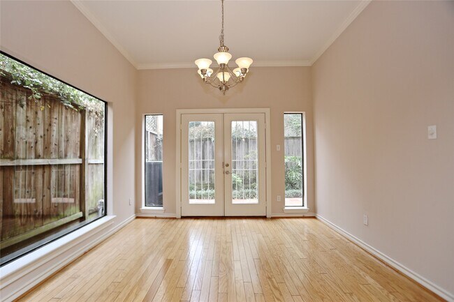 Foto del edificio - 1721 Potomac Dr