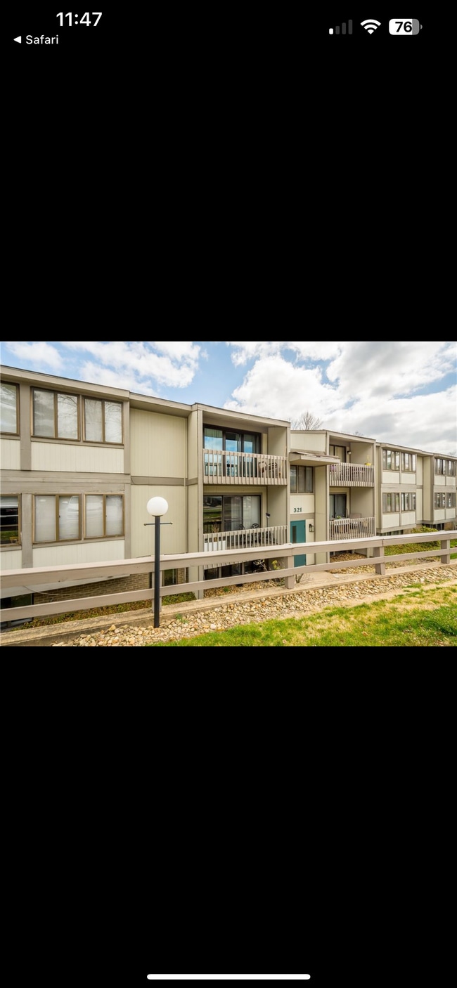 Building Photo - 321 Ridge Point Cir