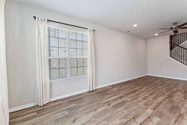 Building Photo - 8021 Scanlan Trl