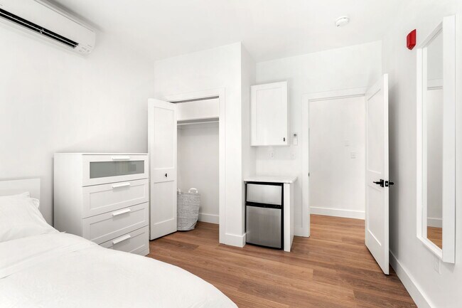 Foto del edificio - 141 Hillside St